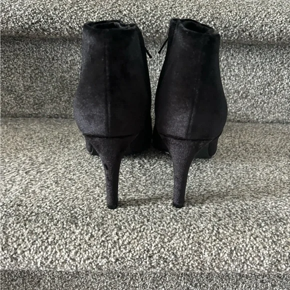 Velvety booties - Picture 4 of 5